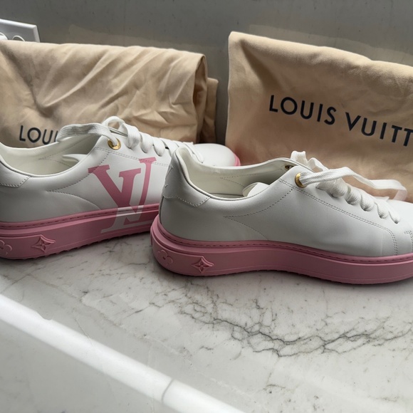 Louis Vuitton Time Out Sneakers Size 39 - Picture 1 of 16